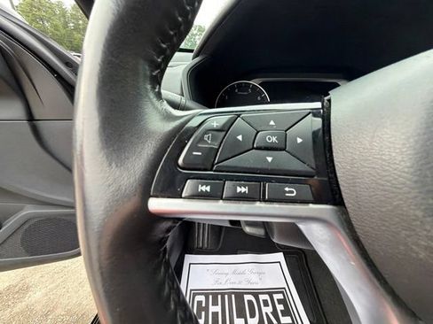 Used 2023 Nissan Altima 2.5 SL FWD image 19