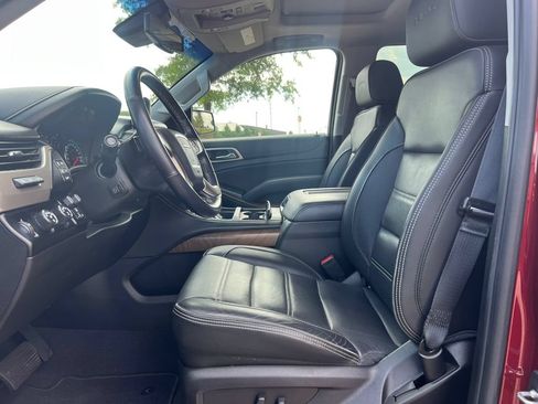 Used 2019 GMC Yukon Denali w/ Denali Ultimate Package AWD/4WD image 3
