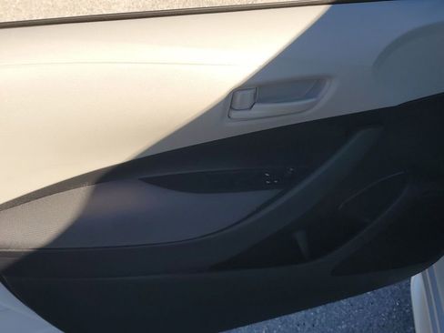 Certified 2023 Toyota Corolla LE image 38