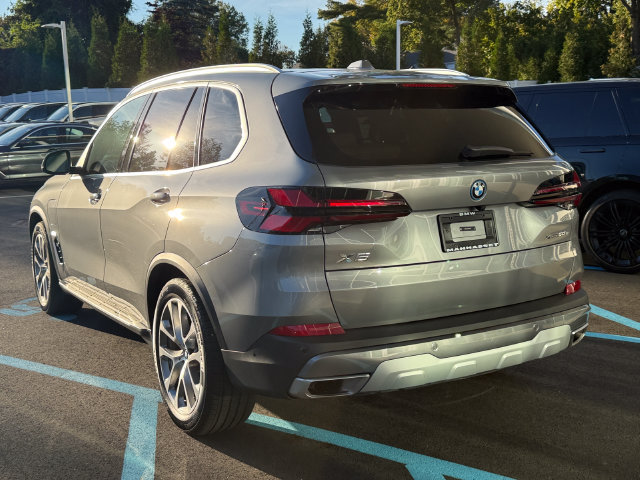 Certified 2024 BMW X5 xDrive50e w/ Premium Package AWD/4WD image 7