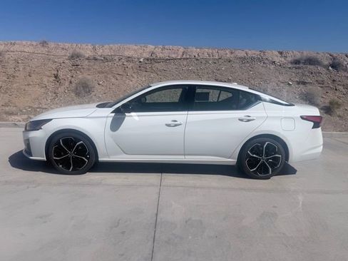 Used 2023 Nissan Altima 2.5 SR image 5