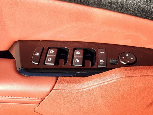 Used 2023 Kia Sportage SX image 28