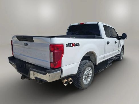 Used 2021 Ford F250 XLT AWD/4WD image 3