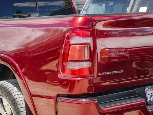 Used 2019 RAM 1500 Limited AWD/4WD image 18