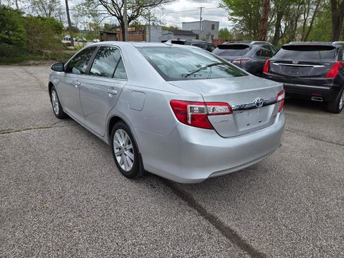Used 2014 Toyota Camry XLE w/ Leather Package FWD image 6