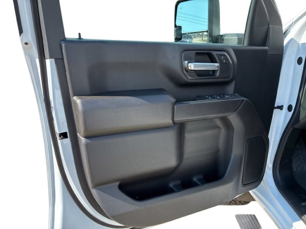 New 2026 Chevrolet Silverado 2500 Custom w/ Custom Value Package RWD image 19
