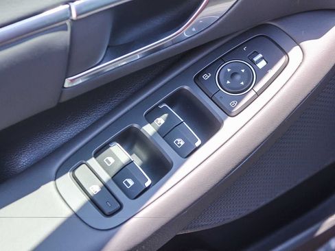 Used 2023 Hyundai Sonata SEL Plus w/ Preferred Accessory Package FWD image 26
