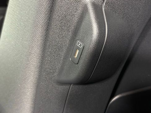 New 2026 Kia Niro LX image 33