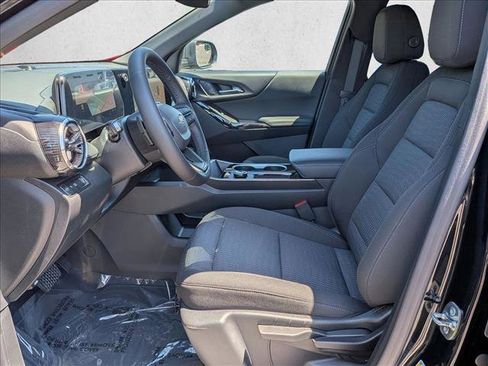 New 2026 Chevrolet Equinox LT FWD image 4