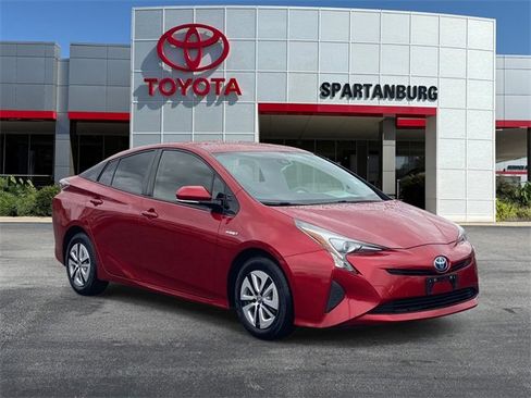 Used 2017 Toyota Prius Three image 1