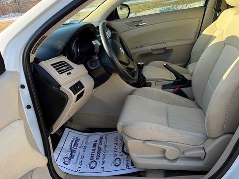 Used 2011 Suzuki Kizashi S image 7