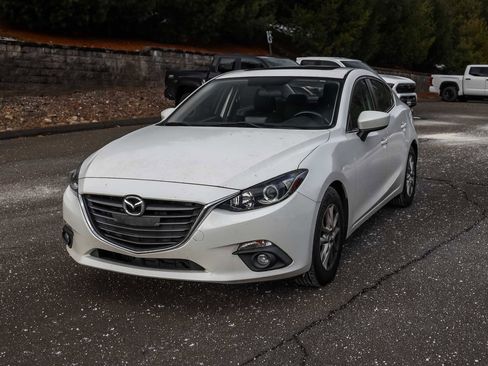 Used 2015 MAZDA MAZDA3 i Touring w/ Technology Package image 8