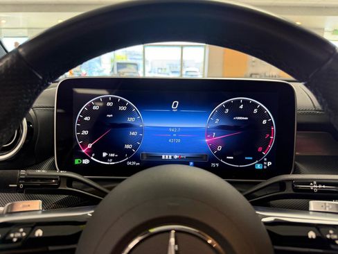 Used 2024 Mercedes-Benz C 300 Sedan image 16