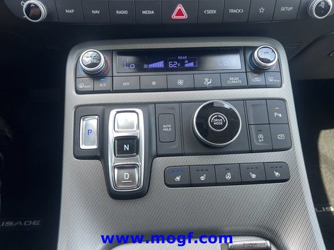 Used 2023 Hyundai Palisade SEL FWD image 10