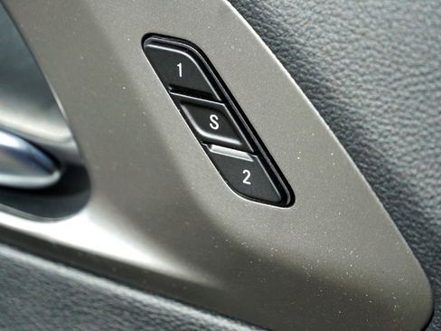 New 2026 Chrysler Pacifica Select image 16