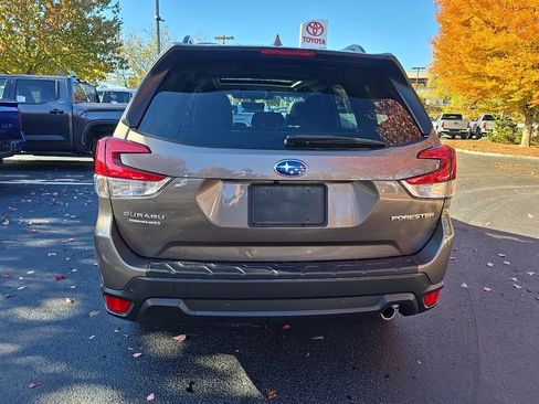 Used 2023 Subaru Forester Limited image 6