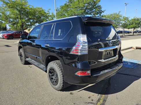 Used 2017 Lexus GX 460 w/ Navigation Package AWD/4WD image 8