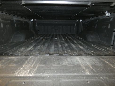 Used 2021 Chevrolet Silverado 2500 Custom w/ Custom Value Package image 7