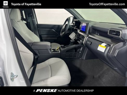 Used 2026 Toyota 4Runner SR5 AWD/4WD image 8