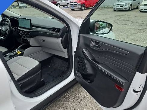 Used 2024 Ford Escape Active w/ Tech Pack #1 FWD image 16