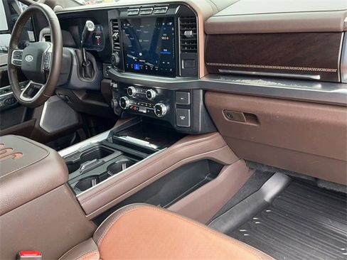 Used 2024 Ford F250 King Ranch w/ FX4 Off-Road Package image 21