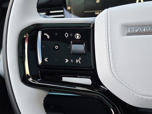 New 2026 Land Rover Range Rover Sport Dynamic SE image 17