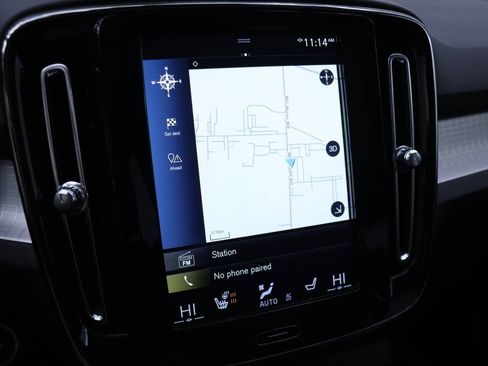 Used 2019 Volvo XC40 T5 Momentum image 13