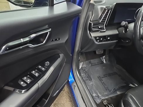 Used 2023 Kia Sportage SX image 29