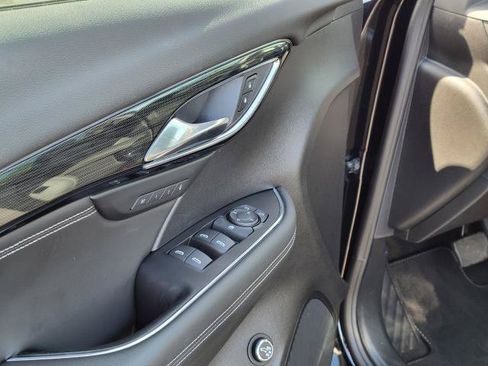 Used 2023 Buick Envision Essence AWD/4WD image 7