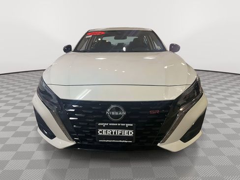 Used 2024 Nissan Altima 2.5 SR image 8