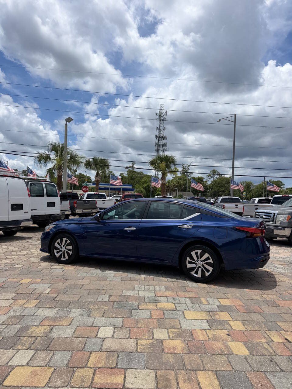Used 2019 Nissan Altima 2.5 S FWD image 11