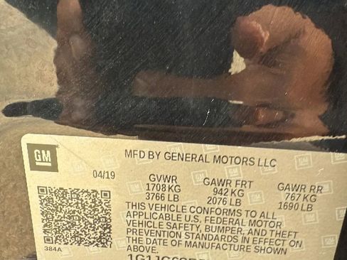 Used 2019 Chevrolet Sonic LT image 30