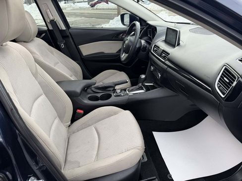 Used 2015 MAZDA MAZDA3 i Touring w/ Technology Package image 18