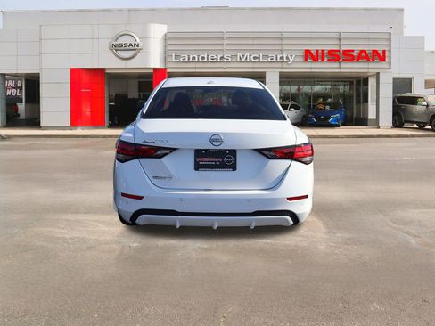 New 2025 Nissan Sentra SV w/ All-Weather Package image 4