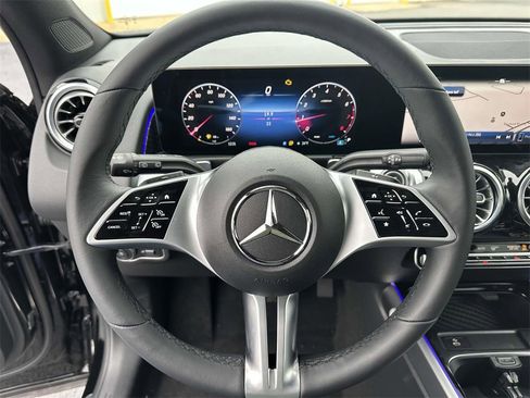 Certified 2025 Mercedes-Benz GLE 450 4MATIC image 15