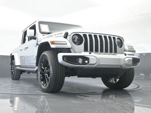 Used 2022 Jeep Gladiator Overland image 67