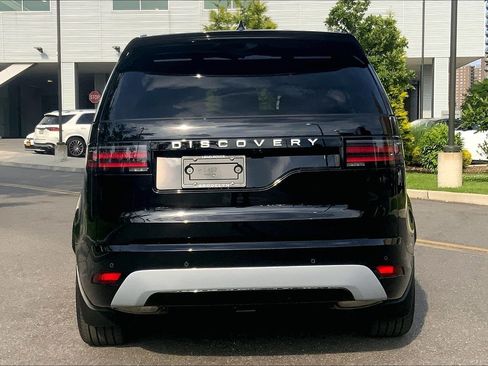 New 2026 Land Rover Discovery Limited Edition AWD/4WD image 4