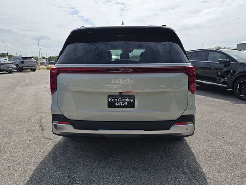 New 2026 Kia Carnival SX image 7