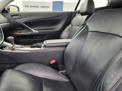 Used 2013 Lexus IS 350C w/ Luxury Pkg image 13