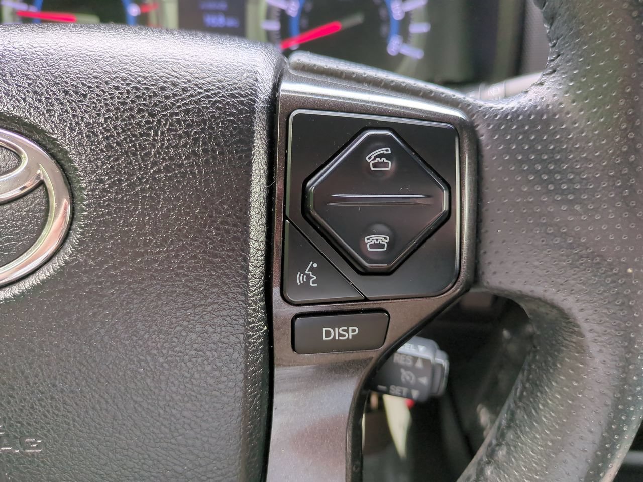 Used 2019 Toyota 4Runner TRD Off-Road Premium AWD/4WD image 26