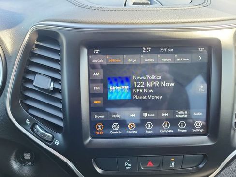 Used 2021 Jeep Cherokee Latitude Lux w/ Comfort/Convenience Group AWD/4WD image 20