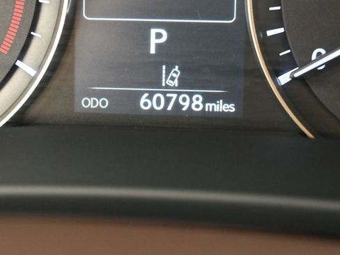 Used 2020 Lexus RX 350L FWD w/ Premium Package image 34