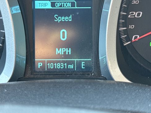 Used 2017 Chevrolet Equinox LT w/ Convenience Package FWD image 5