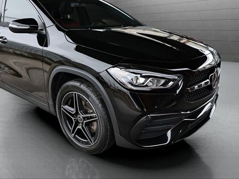 Used 2023 Mercedes-Benz GLA 250 4MATIC image 11