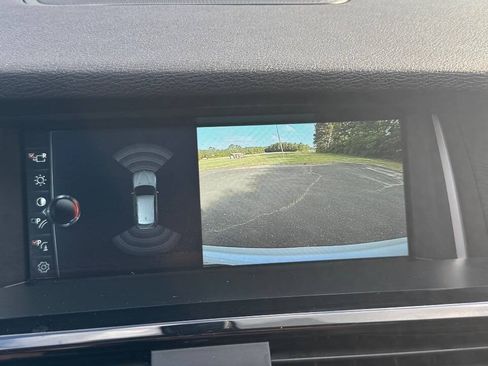 Used 2017 BMW X3 sDrive28i RWD image 19
