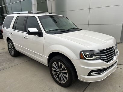 Used 2017 Lincoln Navigator Select