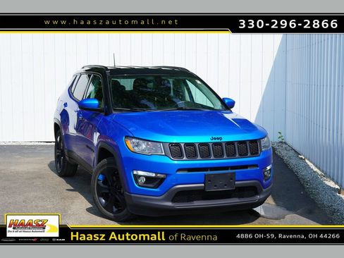 Used 2019 Jeep Compass Latitude FWD image 1