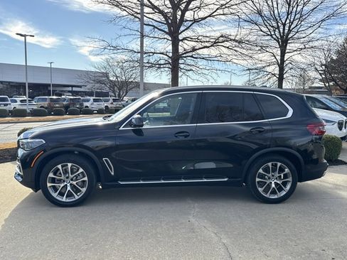 Used 2019 BMW X5 xDrive40i w/ Executive Package image 2