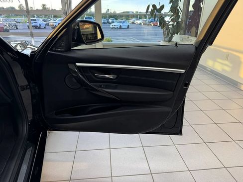 Used 2016 BMW 328i xDrive Sedan AWD/4WD image 18