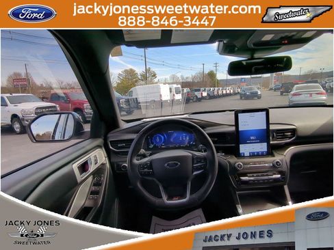 Certified 2020 Ford Explorer ST w/ ST Street Pack image 14